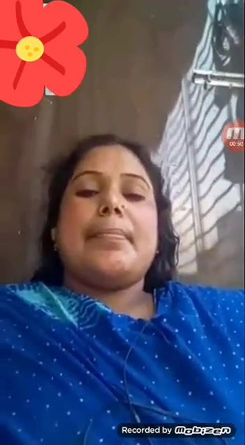 unsatisfied wife naked boobs show to lover on call