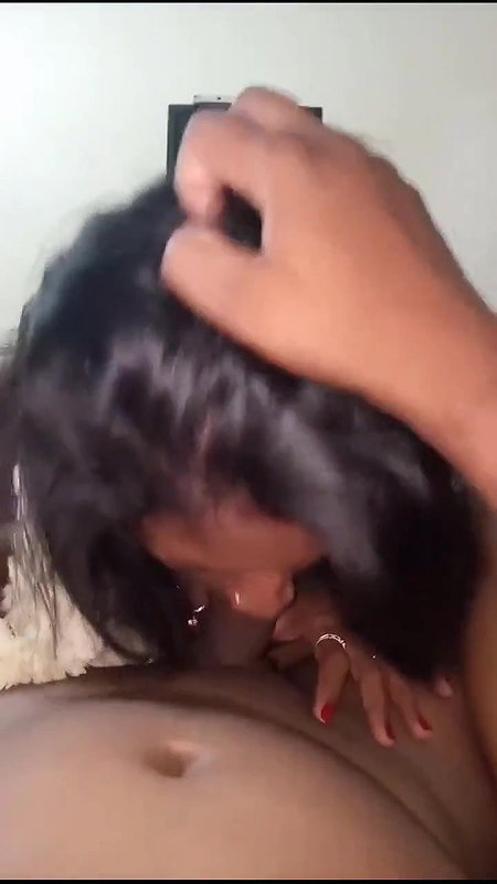 dusky Tamil sex slut viral sucking and fucking dick