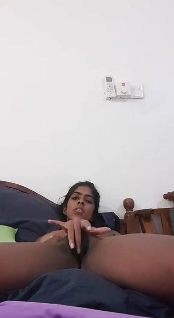 horny Tamil girl pussy Indian fingering nude show