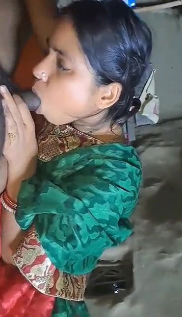 Desi blowjob village wife in bra riding dick
