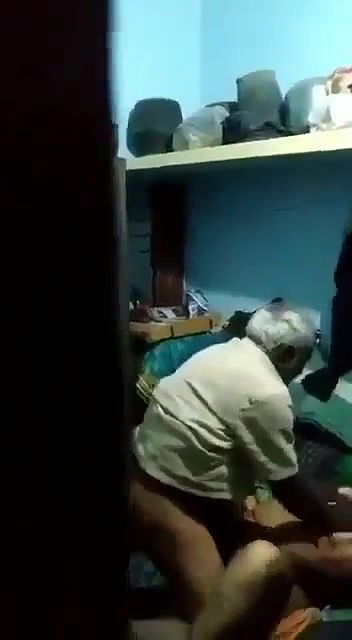 chubby bhabhi hidden sex video with old man