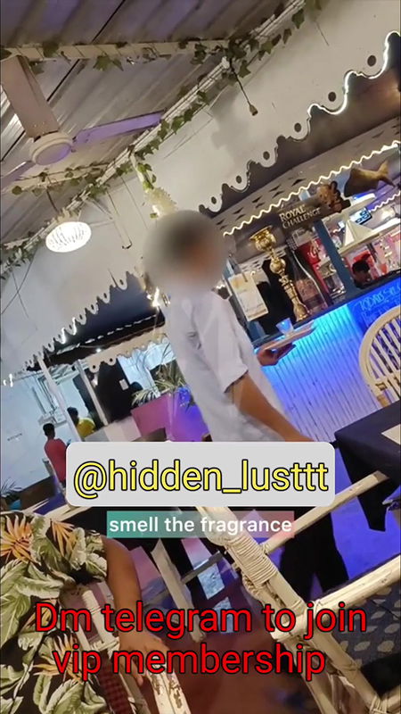 New Smriti jain Dare viral oldman girl waiter dare