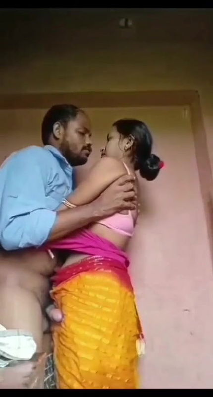 neighbor bhabhi boob press and hot standing sex