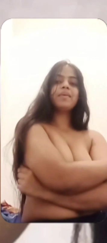 chubby shy Indian girl showing round boobs to lover