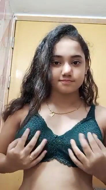 perfect body Indian girl nude round boobs playing
