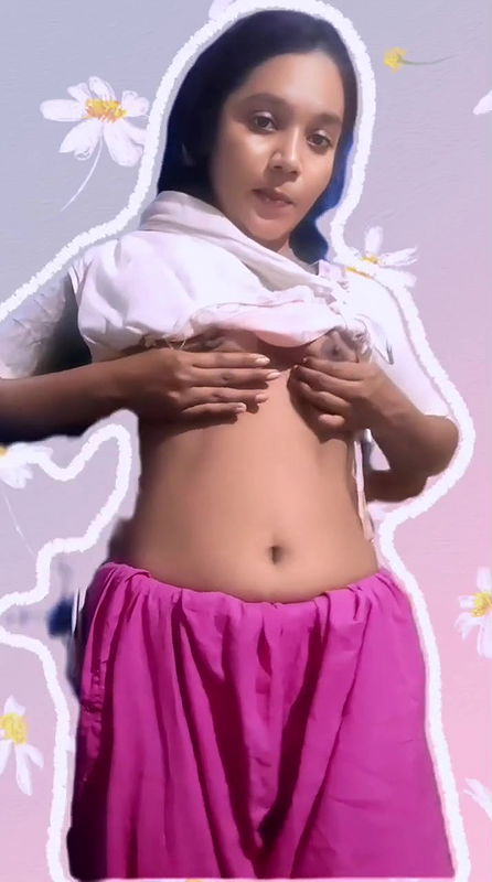 slim Bangladeshi sex girl naked show viral MMS