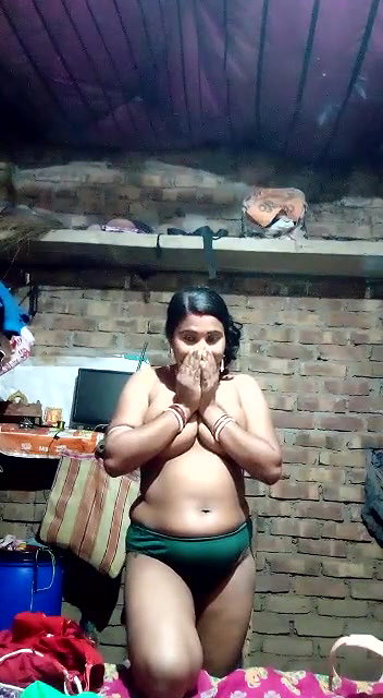 village bhabhi stripping bra and viral boobs show