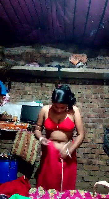village bhabhi stripping bra and viral boobs show