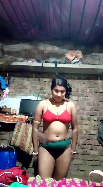 village bhabhi stripping bra and viral boobs show