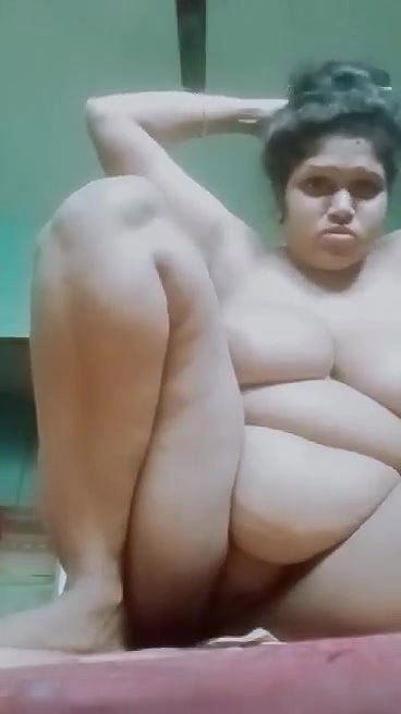 Bigboob Bhabi Showing BanglaTalk