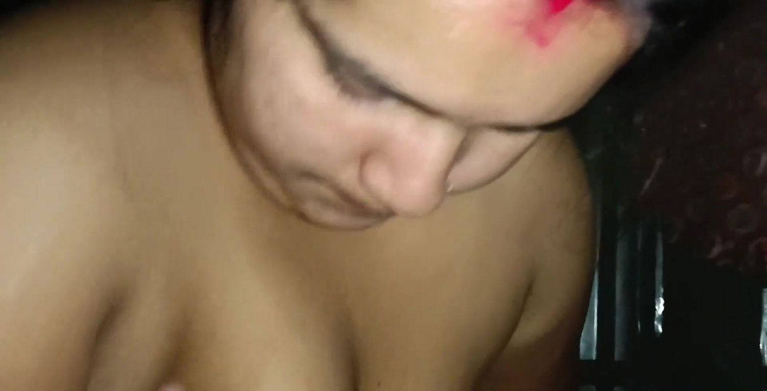 Desi wife village sucking in Big dick