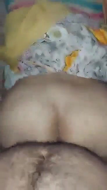 desi aunty showing ass fucking hard