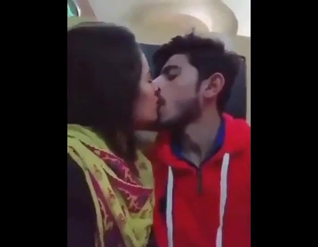 Extremely Sexy Karachi Babe Kissing & Very Hard Fucking Loud Moaning Clear Hindi Talking Don’t Miss