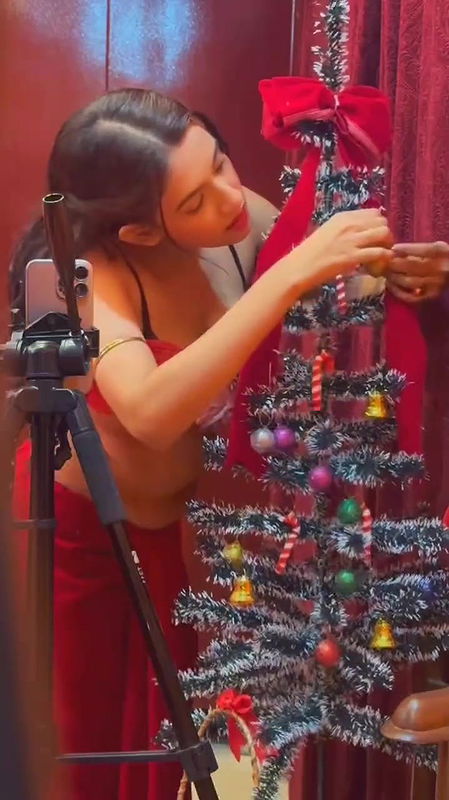 Misti Tango 121 Leaked Video First Time Boob Show Desi Babe 1