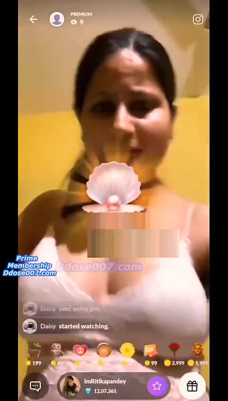 RitikaPandey Premium