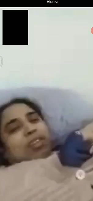 Bangladeshi Bhabi Video Call TalkFrozen mp4