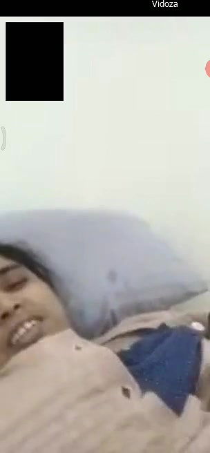 Bangladeshi Bhabi Video Call TalkFrozen mp4
