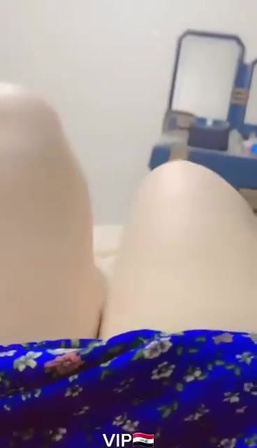 Khubsoorat Larki K Mootay Muumay or Gori Choot