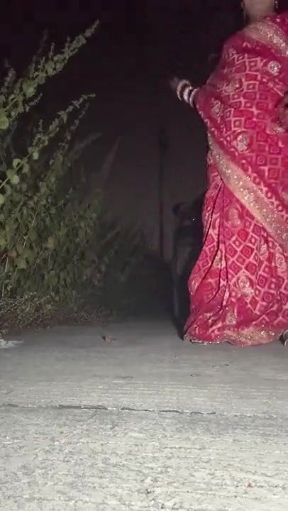 Horny Indian couple fucking on road in Diwali night