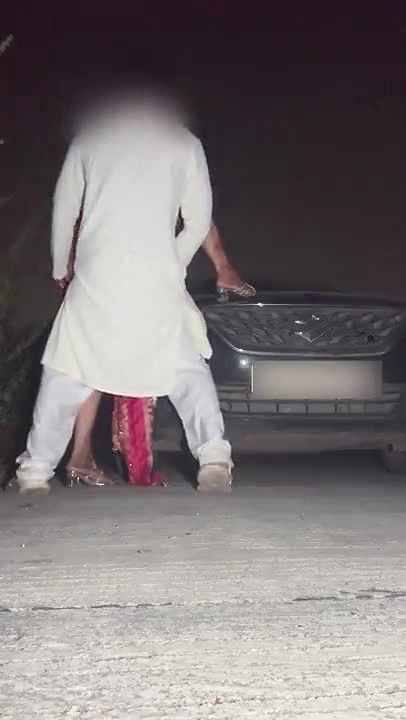 Horny Indian couple fucking on road in Diwali night