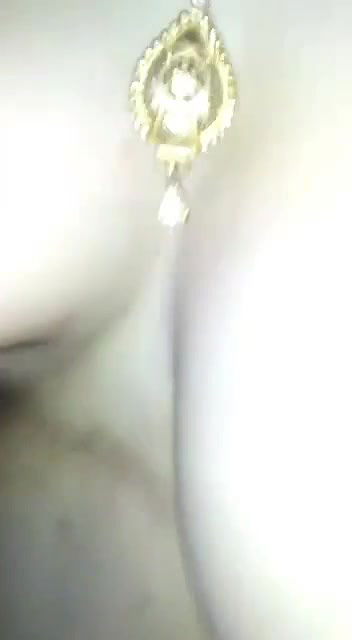 bhabi ke naram naram dudh dabaye