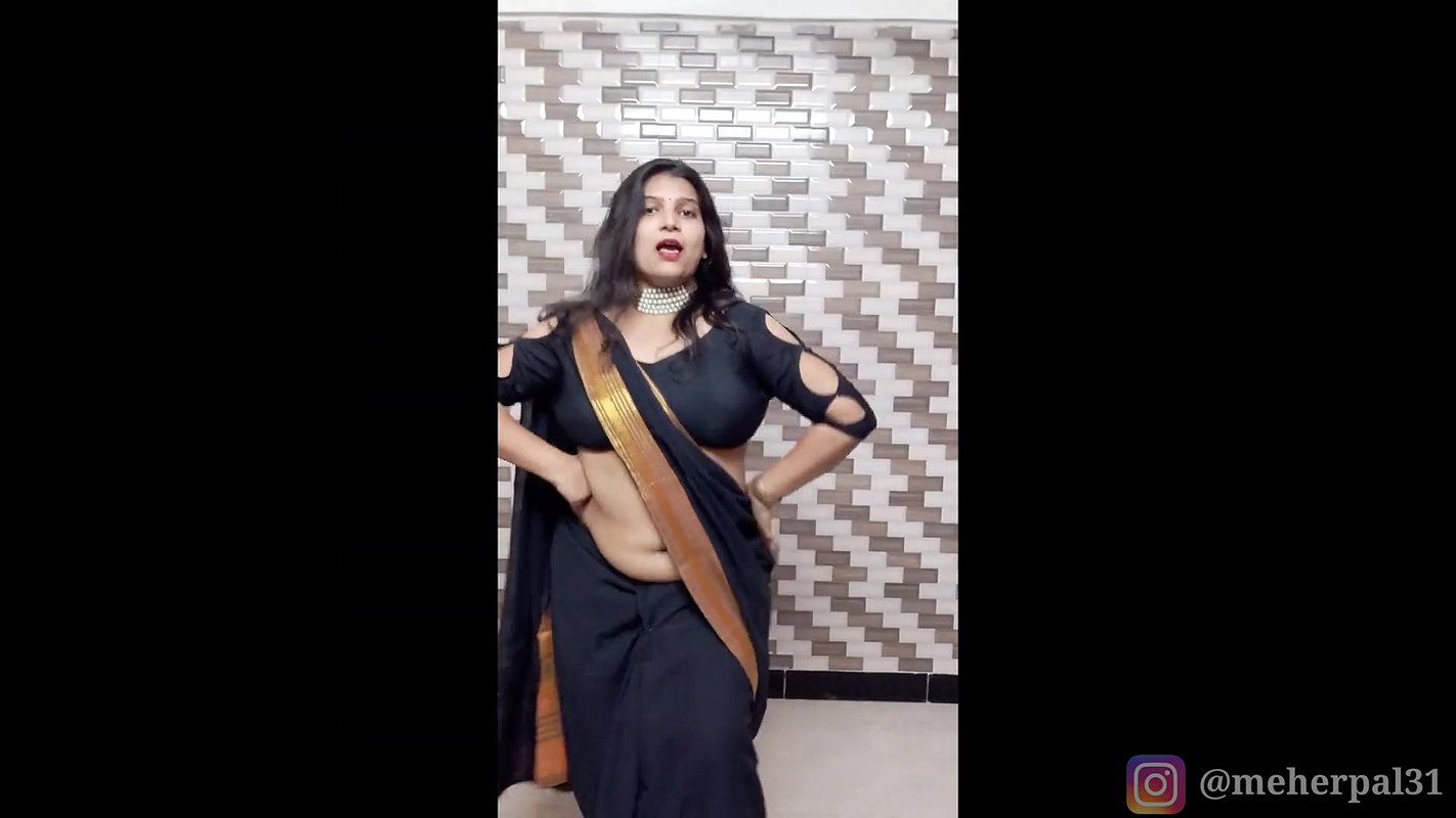 90s Bollywood Song Saree Ke Fall Sa Tum Toh Dhokebaz ho