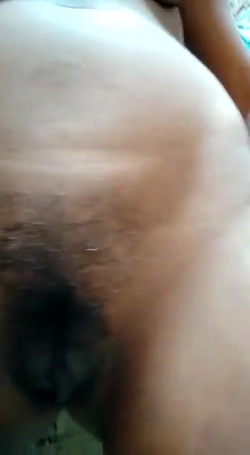 Desi village girl Show her Nude