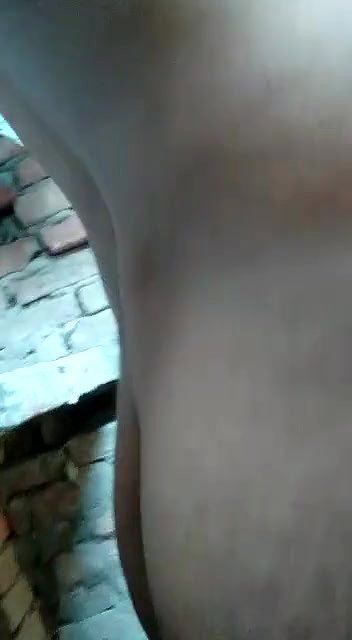 Desi village girl Show her Nude