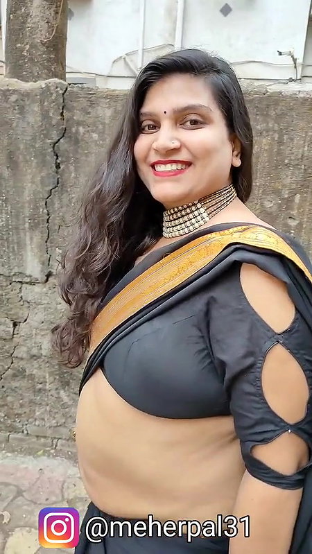 Aaj Maine Saree Mai Kiya Walk Aur Photoshoot
