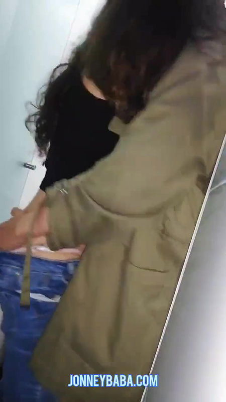 Hidden camera capture desi Lesbian girls toilet vi