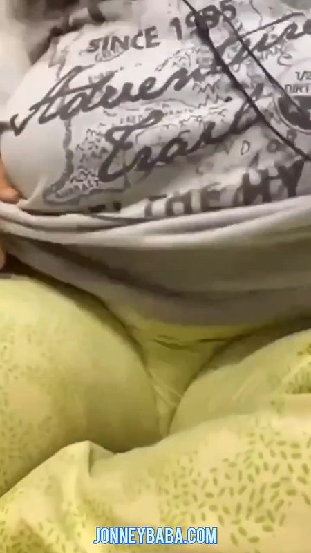 Dark chocolaty big nipple desi girl