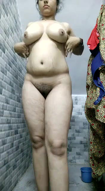 Chubby Indian Sexy Girl Showing Her Hot Naked Beauty