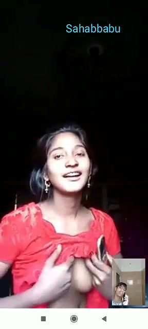 Cute Young Girlfriend Showing Boobs To Lover On Video Call