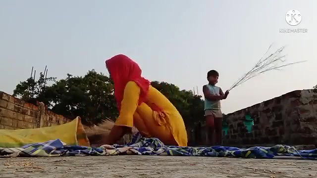 Desi Bhabi cleaning daily vlog big gd hot video