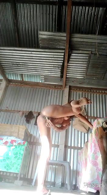 dehalti aunty masterbate with brinjal