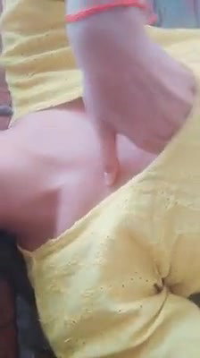 Khubsoorat Gorey Mummay