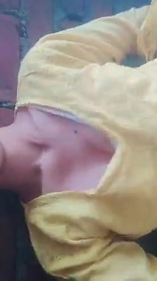 Khubsoorat Gorey Mummay