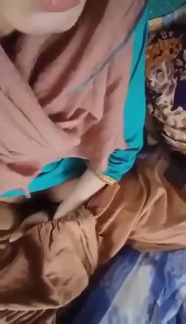 Must Watch Paki Girl is Masturbating and Talking Dirty Part 1