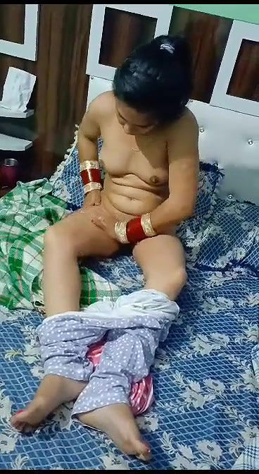 Self Massage Nude Desi Aunty