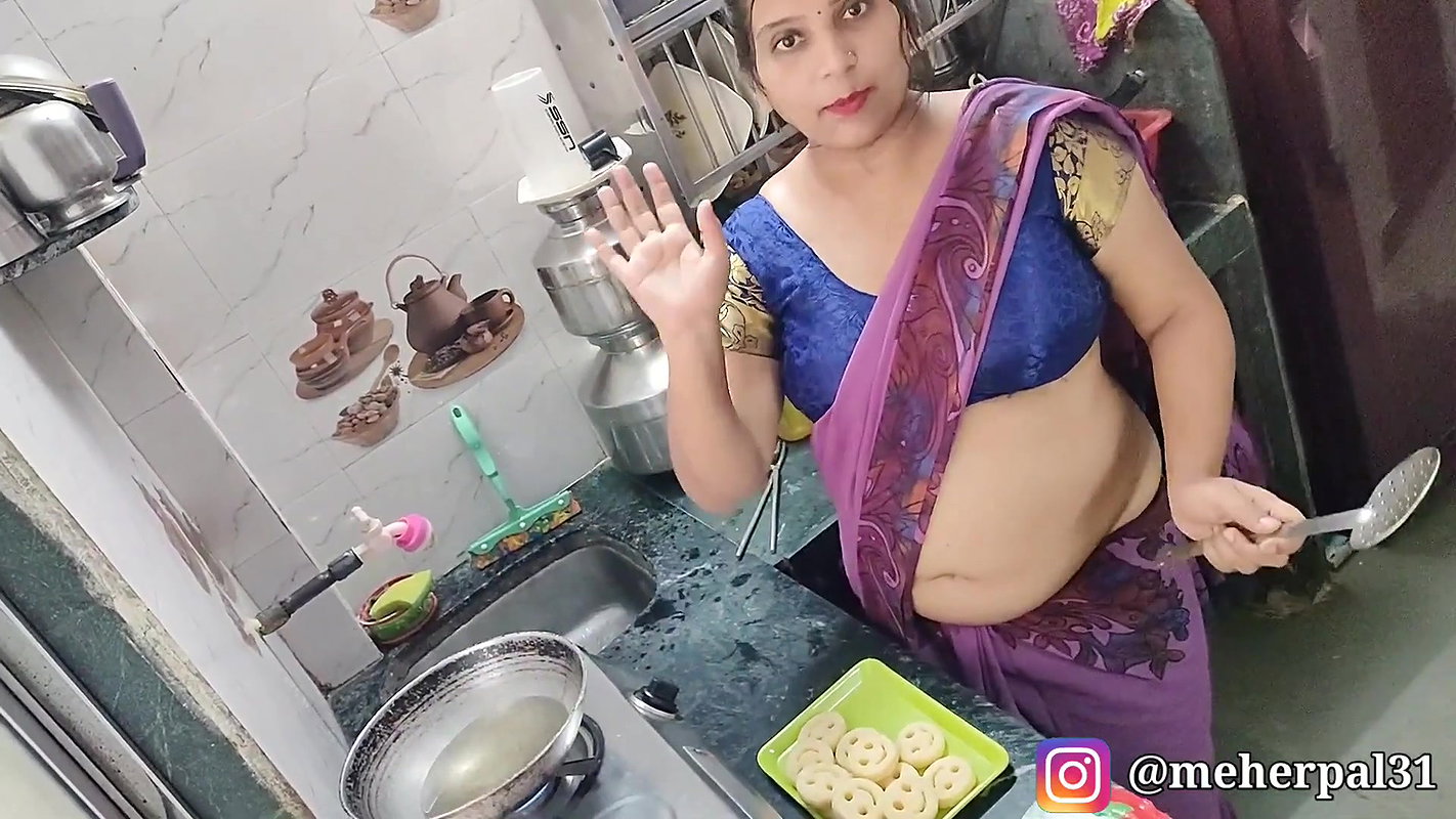 Evening Snacks McCains & Tea Best Combination Food Vlog #2 Meher Pal