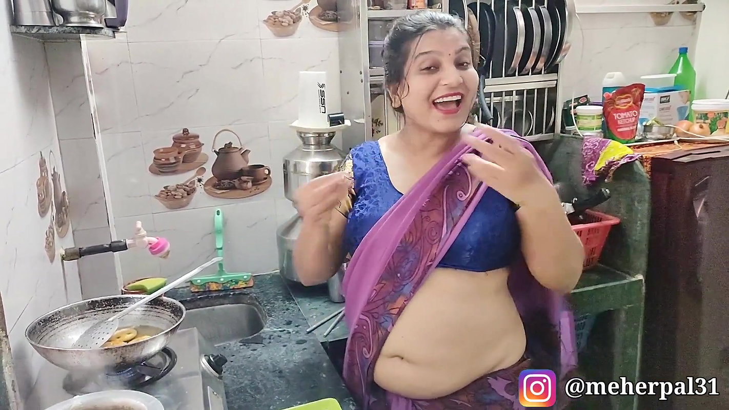 Evening Snacks McCains & Tea Best Combination Food Vlog #2 Meher Pal