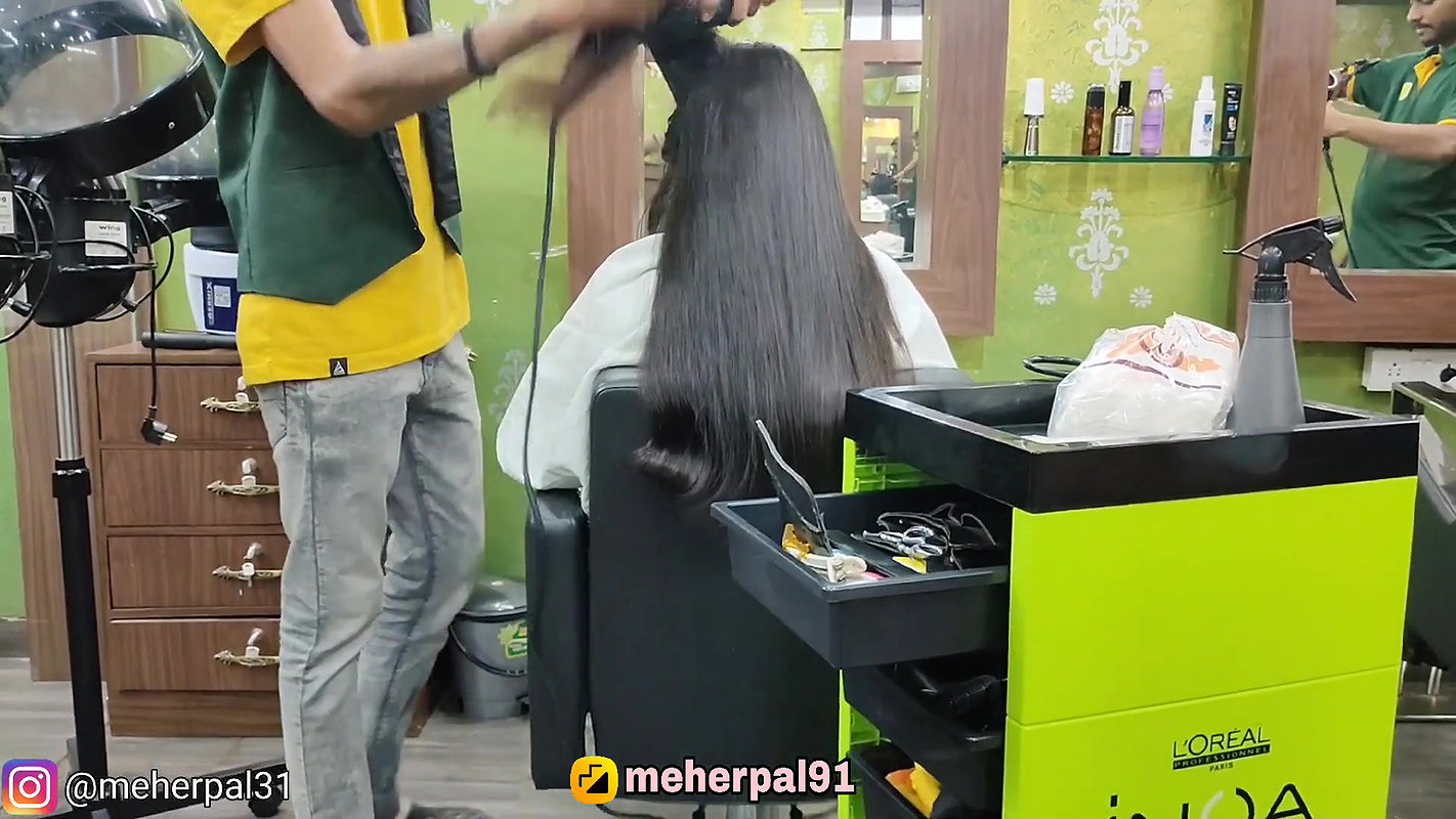 Goa Diaries Day 3 12 Goa May Mera Hair’s Ko Inhone Bachaya Hair Style Hair Straightening