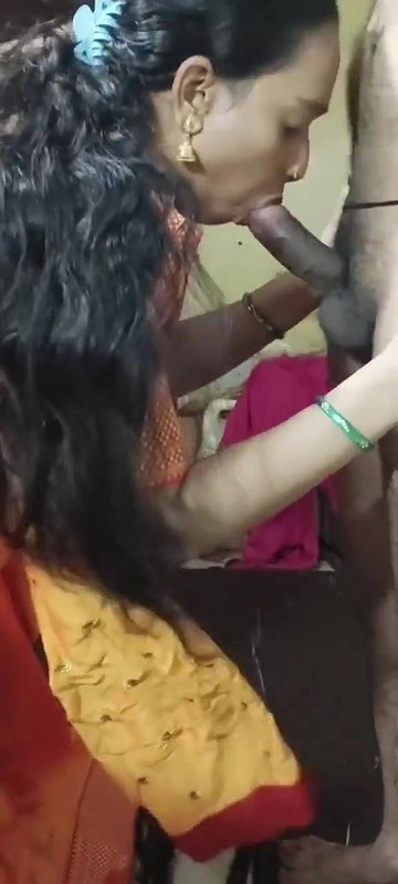 devar gor blowjob from bhabhi