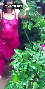 Bhabhi bathing in Garden for Devr