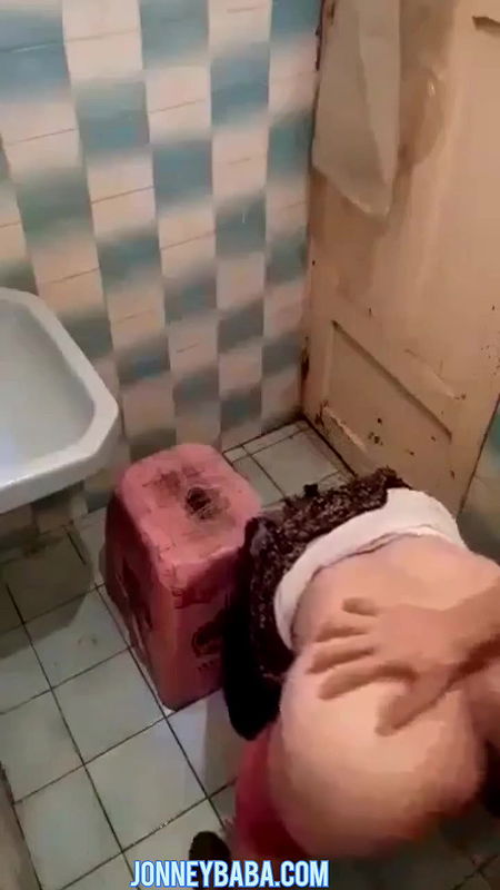 Desi Muslim girl fuck ex bf in collage toilet