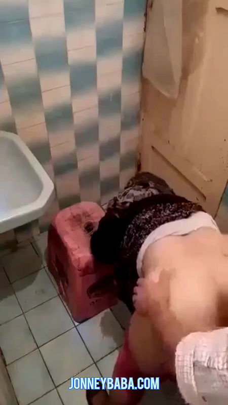 Desi Muslim girl fuck ex bf in collage toilet