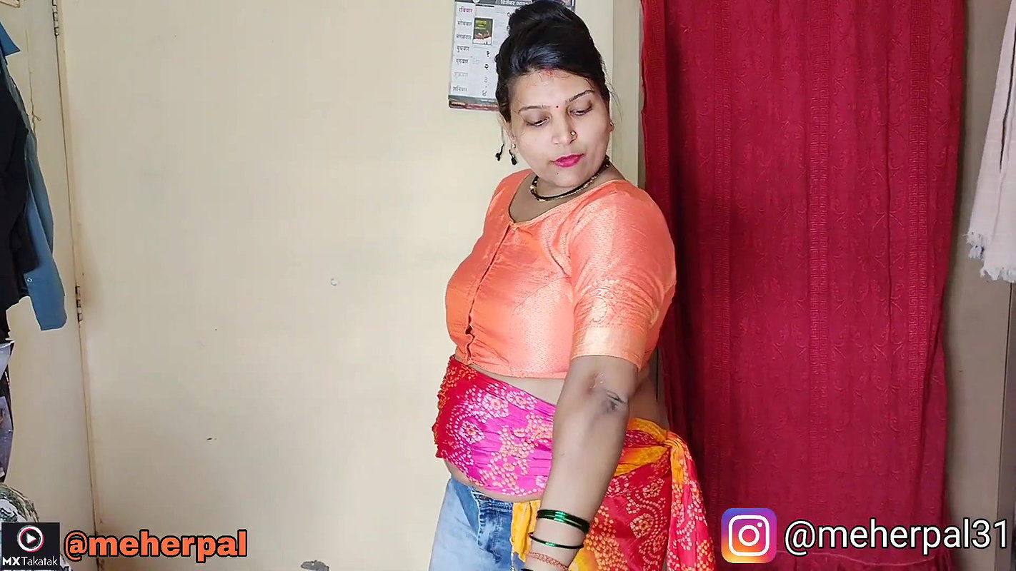 Marriage Season Sabse Bada Tension Konsa Matching Blouse Pehne