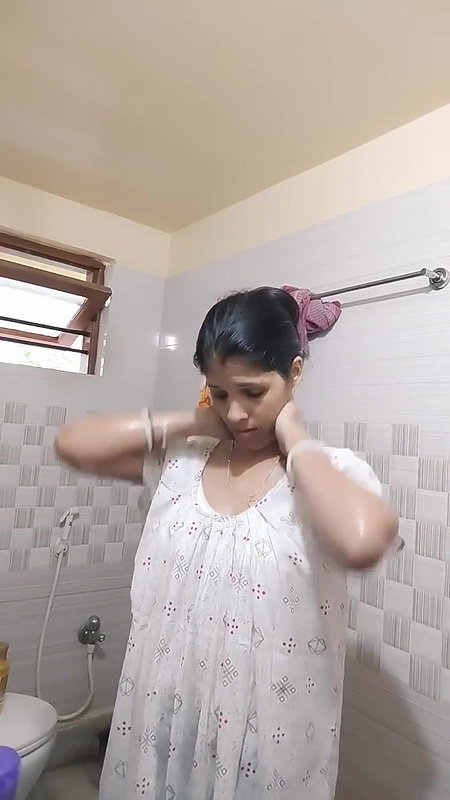 Morning bathing vlog with white nighty#hotyoga #hot