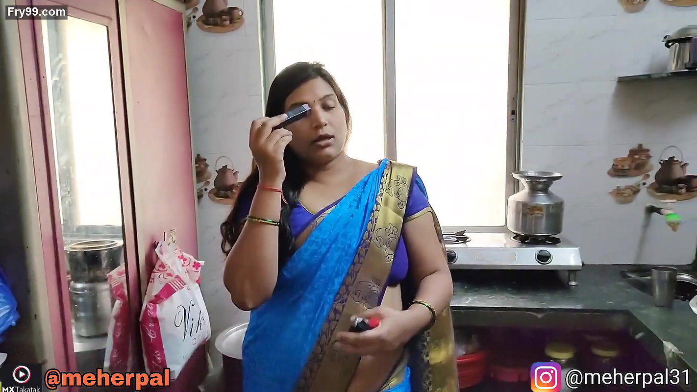 My Make Up Kit Main Itni Sundar Hu May Kya Karu