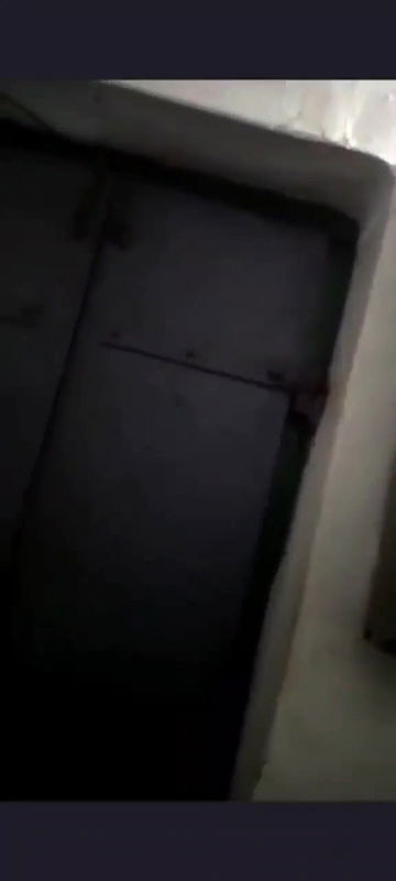 Desi aunty changing saree